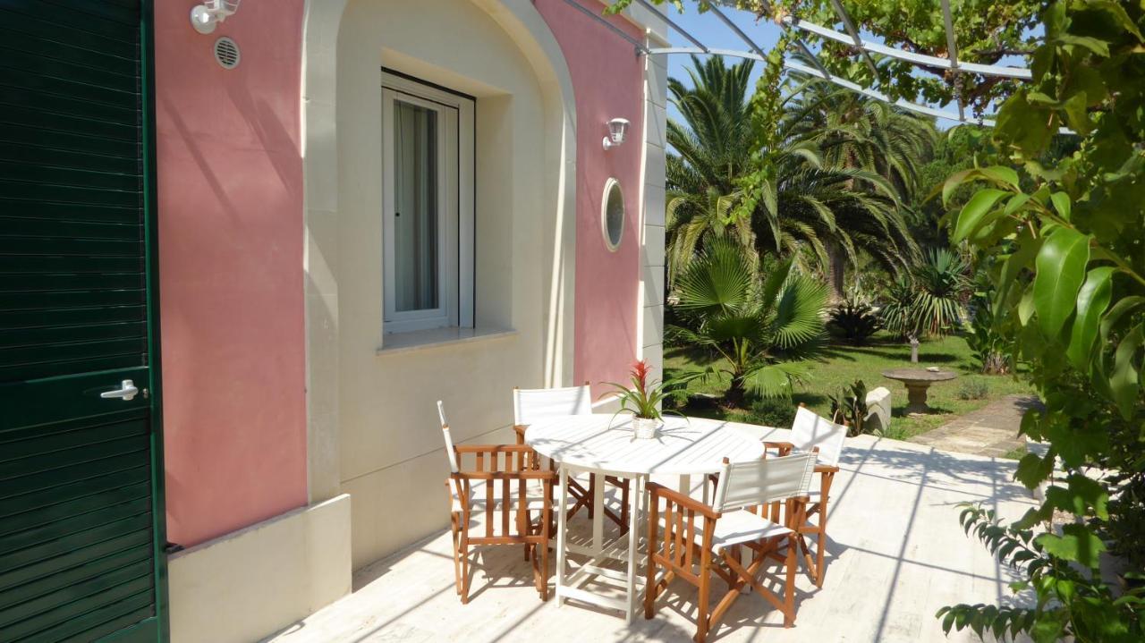 Villa Sirgole Rosa With Pool, Galatina Cutrofiano Extérieur photo