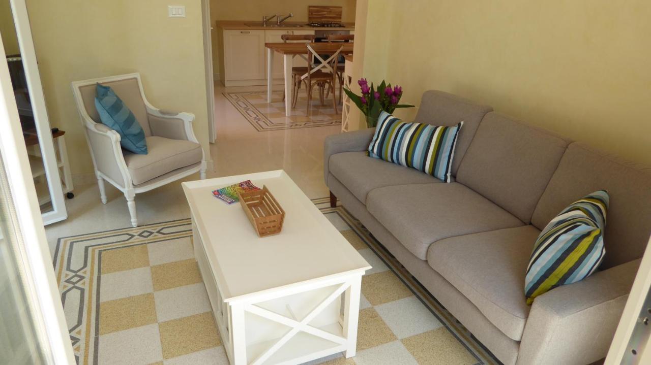 Villa Sirgole Rosa With Pool, Galatina Cutrofiano Extérieur photo